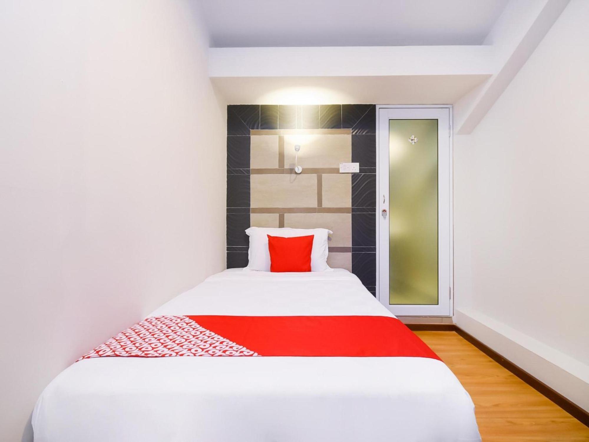 Oyo 1023 La Mirina Boutique Inn Eksteriør billede